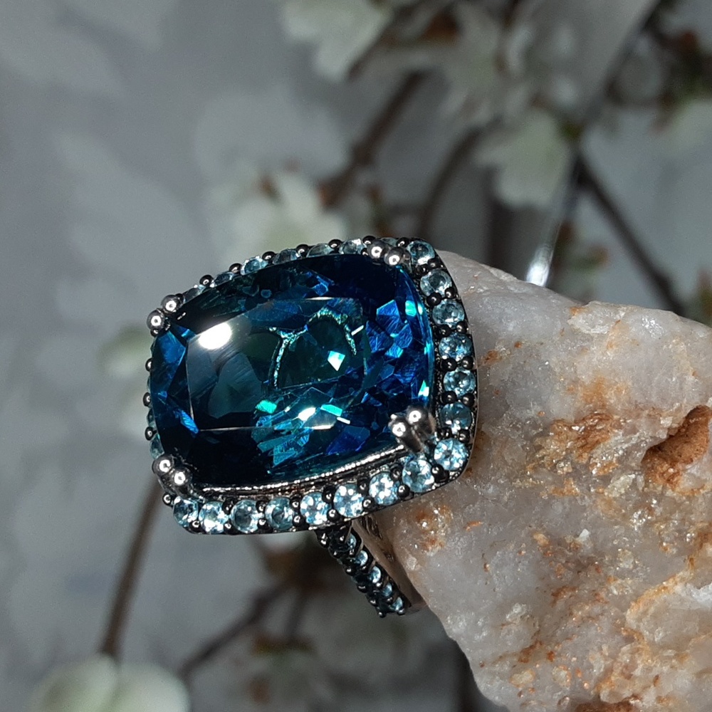 925 London Blue Topaz Ring.
